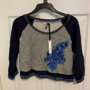 3/$20 ✨✨ Cropped sweater